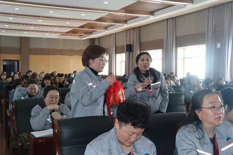 女工發言2.jpg